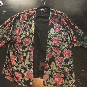 Feathers by Tolani mid sleeve floral cardigan